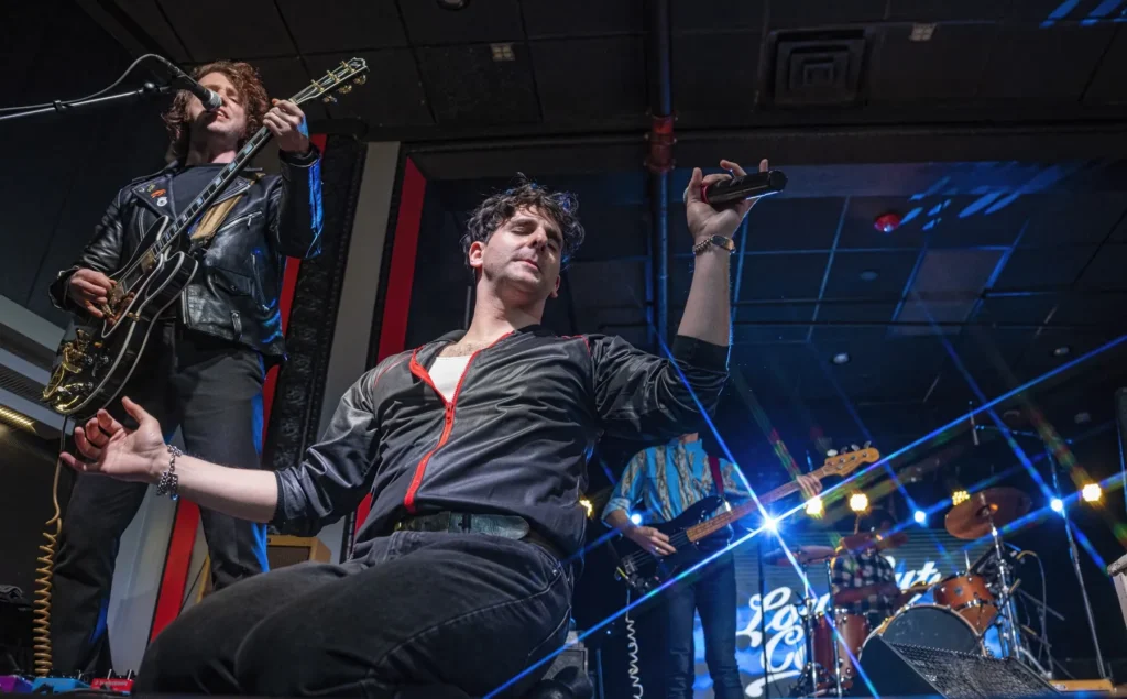 Low Cut Connie tickets